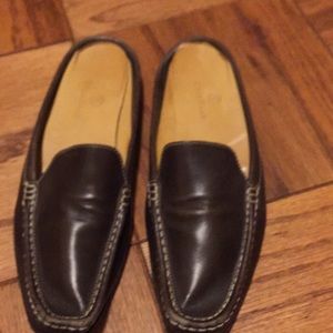 EUC COLE HAAN MULES